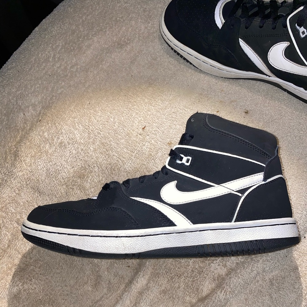 Nike Air Sky Force 88 Mid